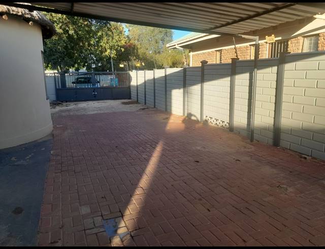 174M² BUILDING FOR SALE IN BO-DORP